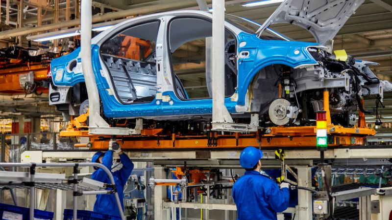 Европа се отказва да забранява нови коли на изкопаеми горива след 2035 година